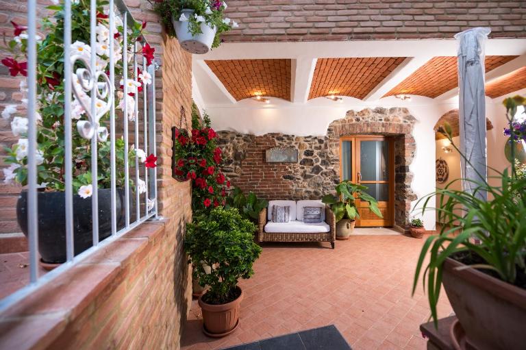 Domo Incantos - B&B Galtellì