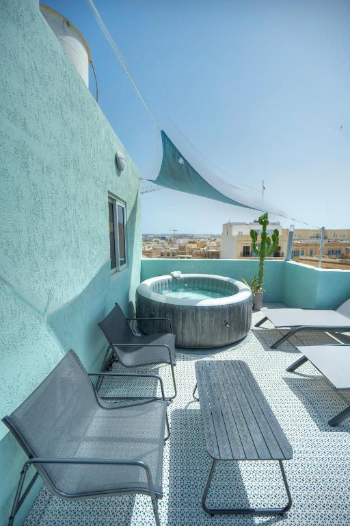 Beautiful penthouse, sun terrace, jacuzzi GOSLM-8 - B&B Sliema