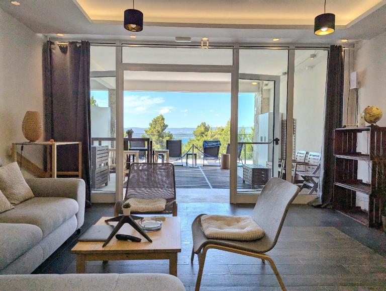 Mimice BeachPool Crib - B&B Mimice
