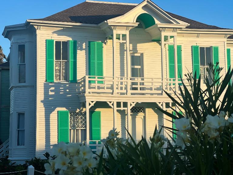Lotus Galveston - B&B Galveston