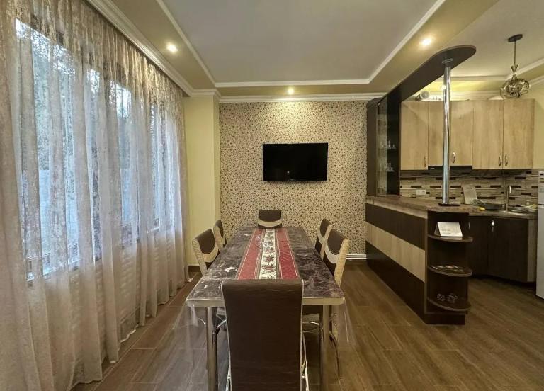 RiverSide Guest House - B&B Dilijan