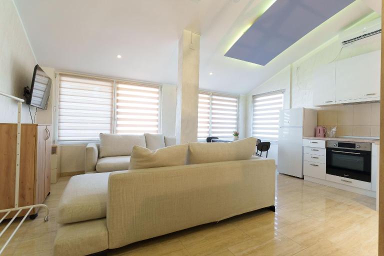 Step rooms apt spa - B&B Belgrade