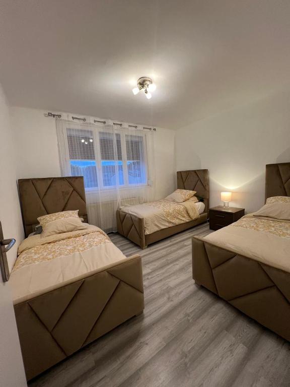 Maison 8 personnes - Bed and Breakfast Faches-Thumesnil