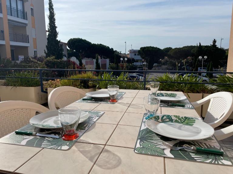 Appartement rénové avec terrasse près du port, 4 couchages - FR-1-309-473 - B&B Argeles
