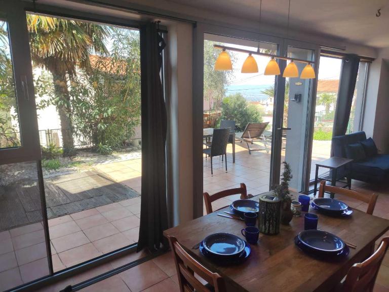 Appartement Balthasar - Turm Krk - Chambres d'hôtes Sveti Vid-Miholjice
