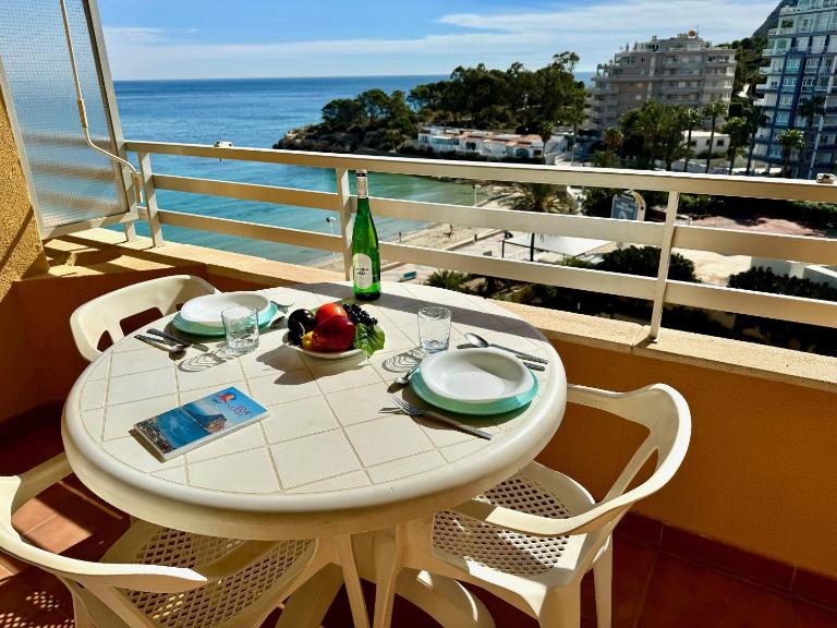 27C VORA 1 dormitorio con vistas al mar y wifi - B&B Calpe