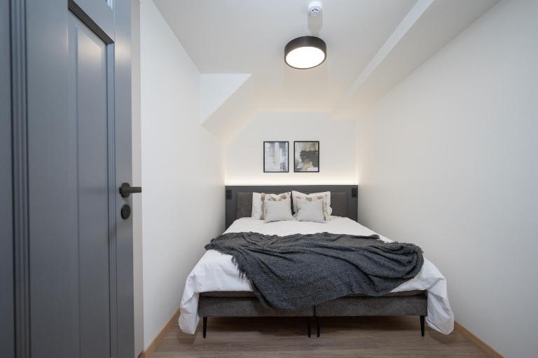Pearl Residences - Stylish Apartments & Private Garden House - Near Beach & Center - Bed and Breakfast Pärnu