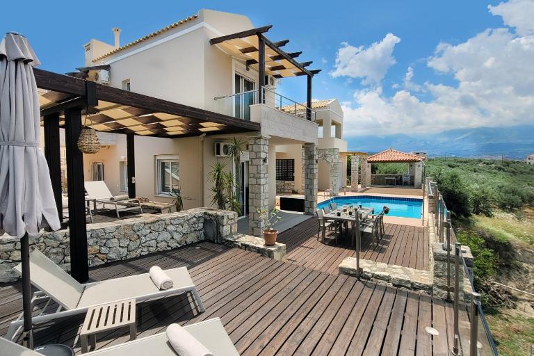 Everlane Seaview Villa - Bed and Breakfast Arménoi