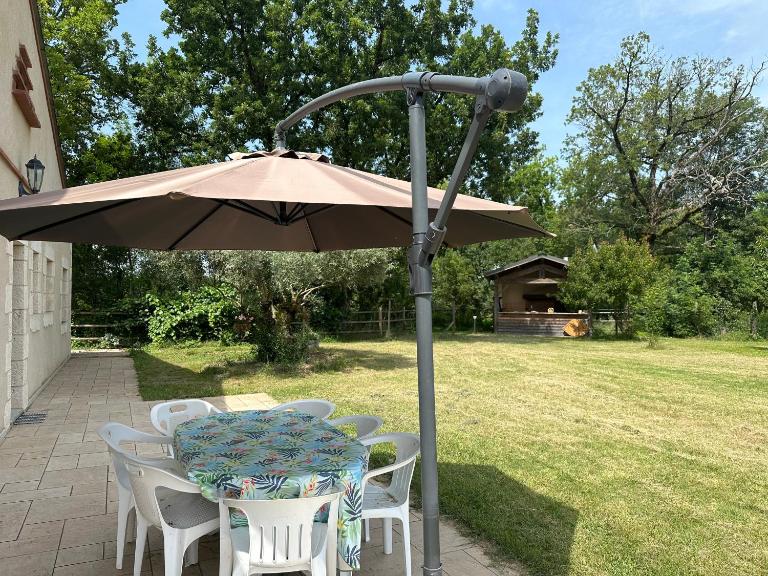Gite au calme à 15 min d'Albi, 7 personnes - B&B Taïx