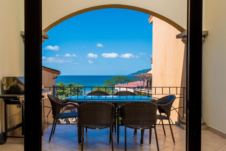Sunrise 20- 3 Bedroom Ocean View Penthouse Condo - B&B Tamarindo
