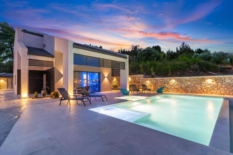 SoHa luxury house - Chambres d'hôtes Lazaráta