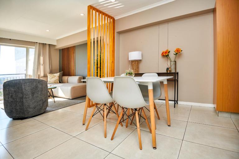 Unit 508 at Menlyn Place - B&B Pretoria