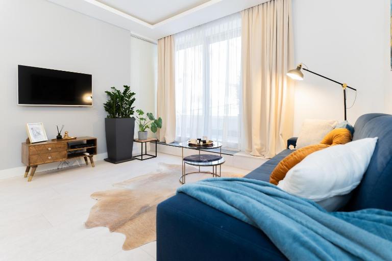 PLATER PREMIUM APARTMENTS - Bed and Breakfast Warschau