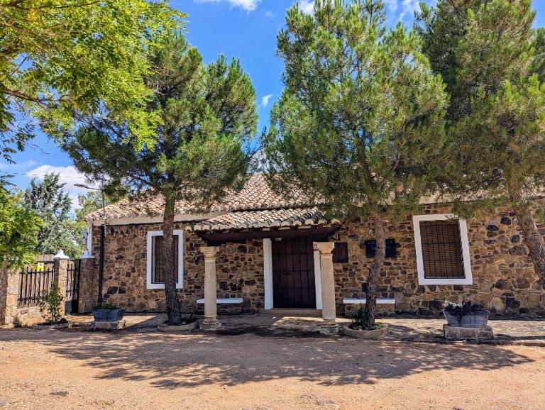Casa Rural de la Virgen con patio y barbacoa ideal grupos - Ferienwohnung Santa Cruz de Mudela
