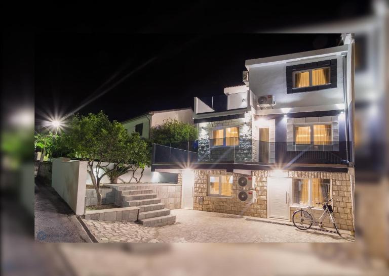 Basileus Apartments Budva - B&B Budva