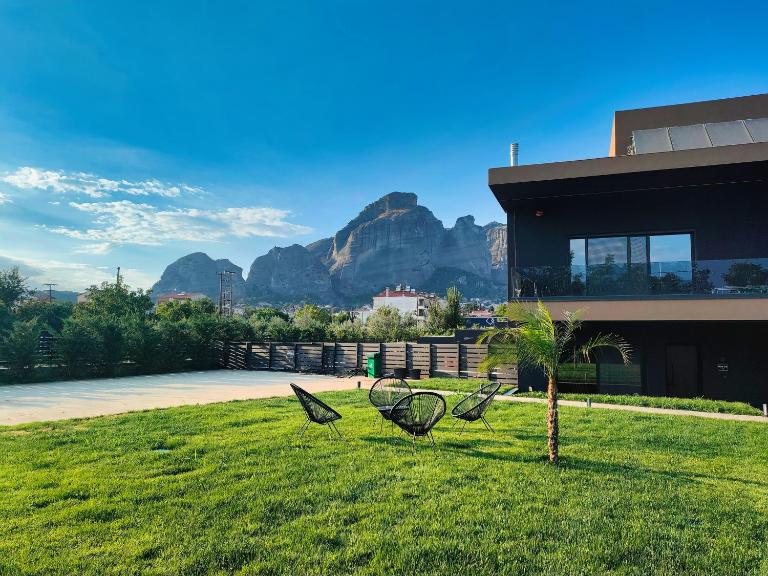 Meteora Smart Suites - B&B Kalampáka