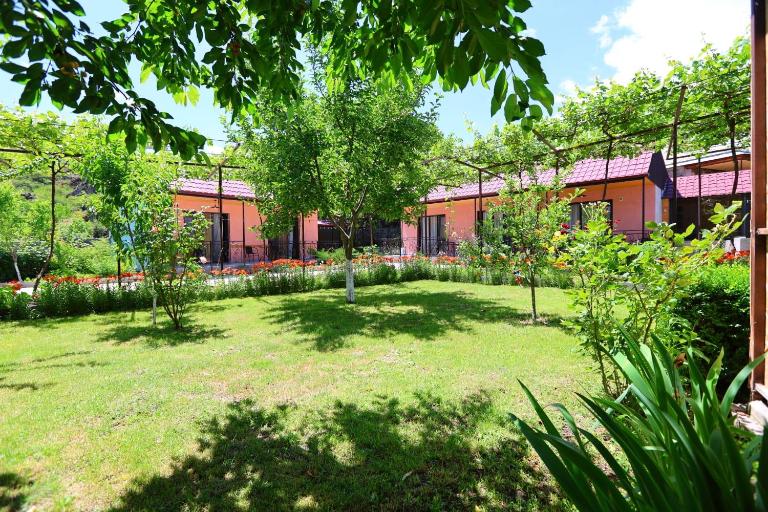 Hotel Tsiskari - B&B Vardzia