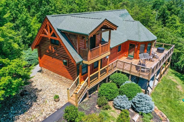 Pinnacle View Lodge by Stony Brook Cabins - Chambres d'hôtes Gatlinburg