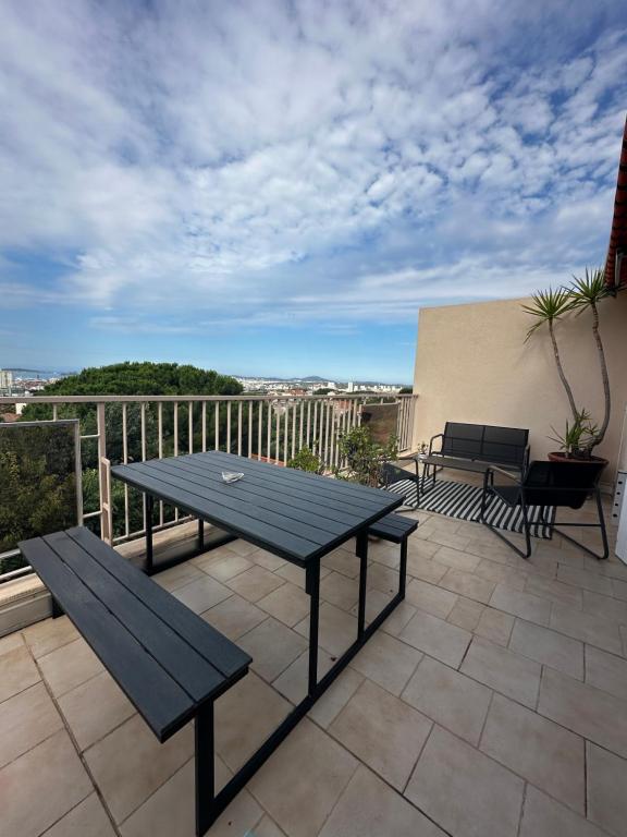 T4 avec Terrasse et Garage Privé - Chambres d'hôtes Toulon