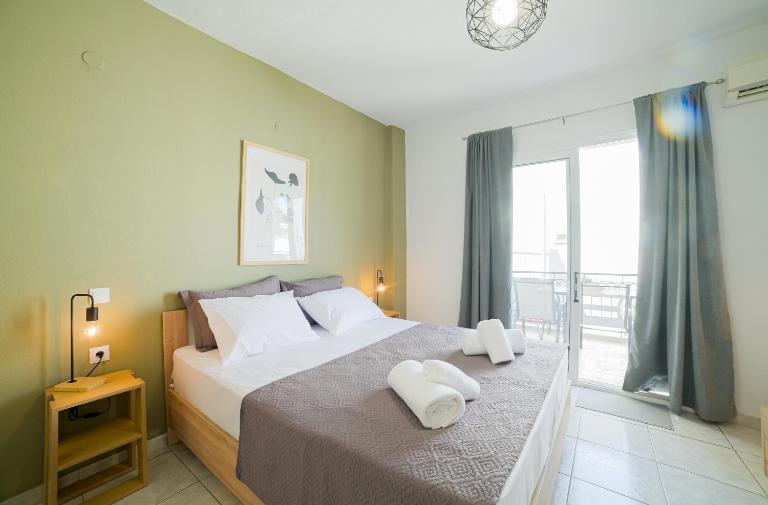 Dimitras luxury apartments 2nd - B&B Ofrínion