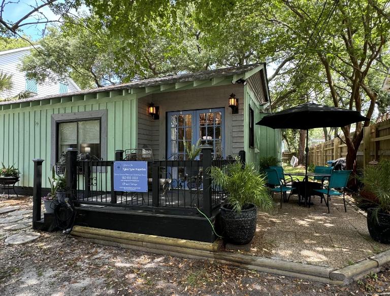 Grace Cottage - charm awaits Loyalty Program - B&B Tybee Island
