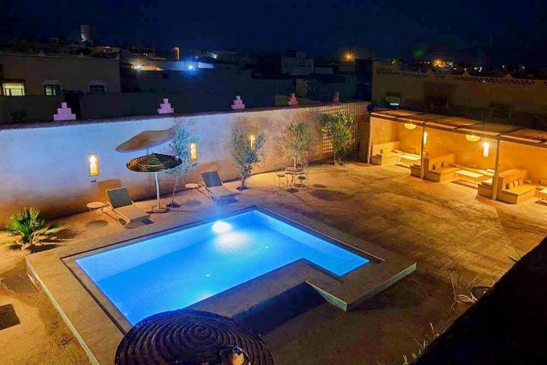 Riad Dar Ouzine - Bed and Breakfast Merzouga