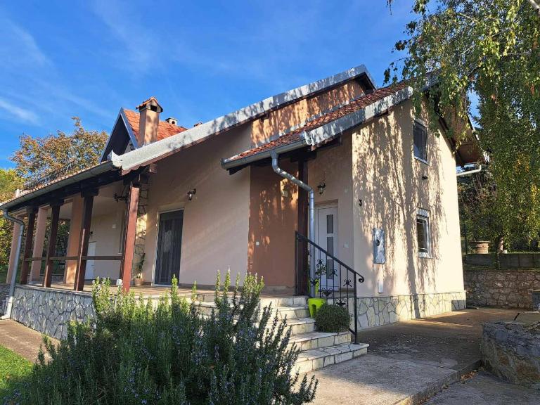 Ramonda house - B&B Brestovik