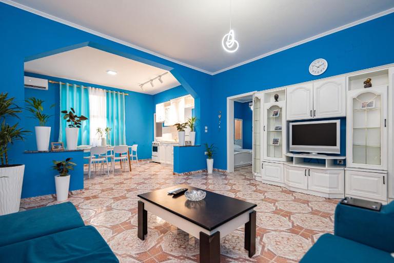 Vila al3 - Bed and Breakfast Durrës