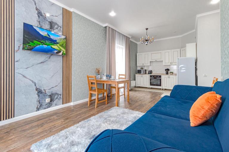 Apartment in the Heart of the Capital - B&B Astaná