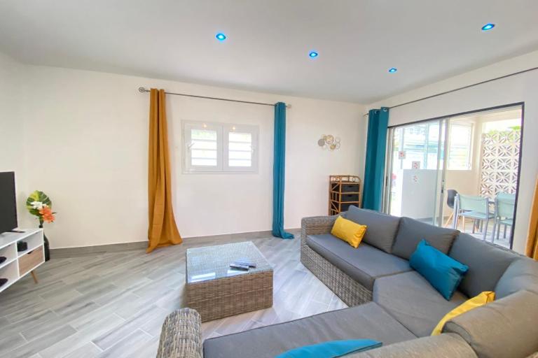 972M Beautiful air-conditioned villa with garden - B&B Le Carbet