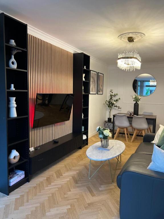 Excellent Apartment for Familly - B&B Clichy