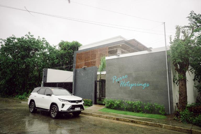 Pierre Hotsprings - B&B Los Baños