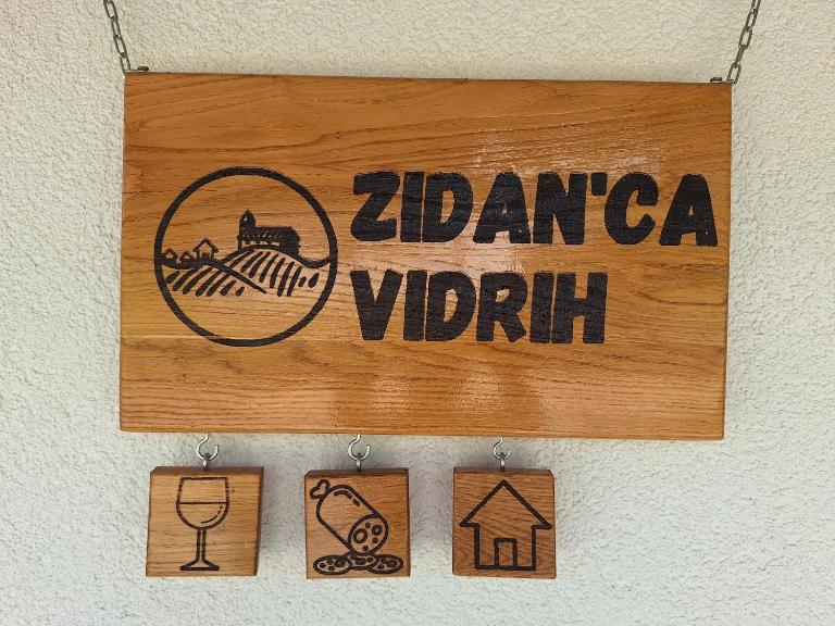 Zidanica Vidrih - Bed and Breakfast Dolenjske Toplice
