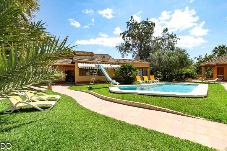 Tulipa - Bed and Breakfast Denia