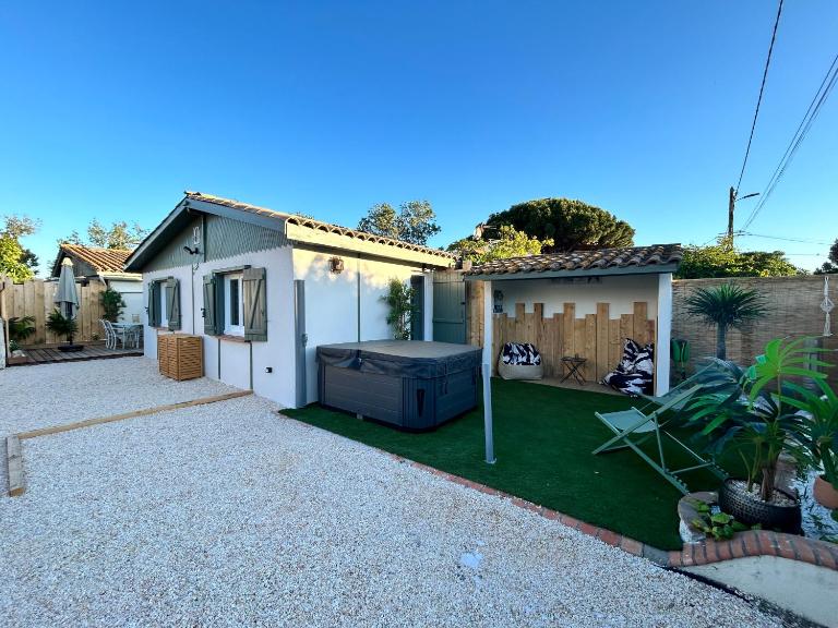 L Oustalet Maison avec Spa proche Mer - B&B Sérignan