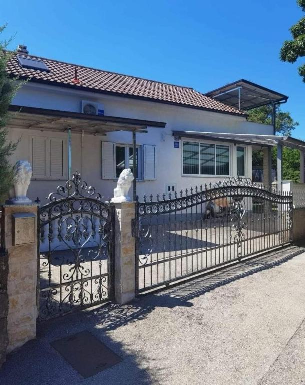 Appartman Tia - Ferienwohnung Polje