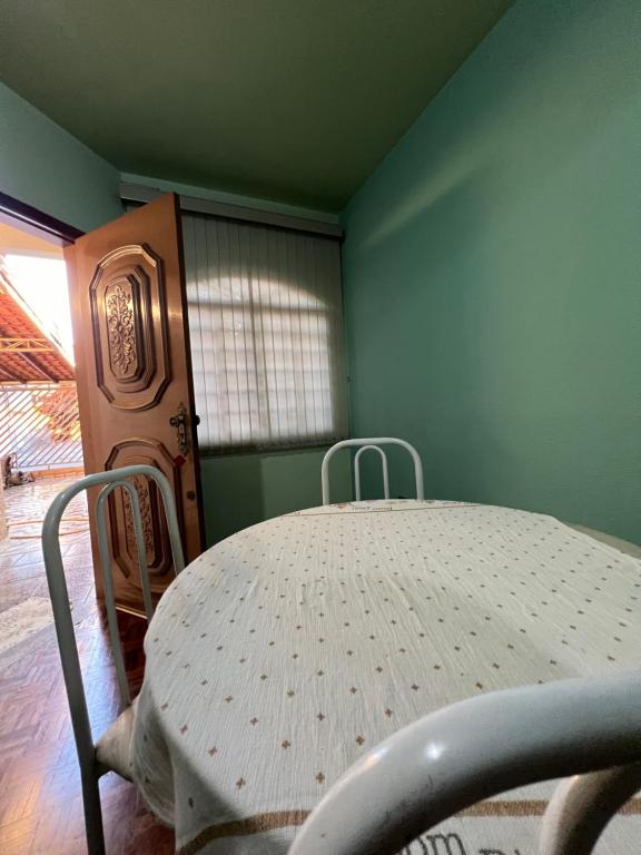 Casa em Londrina Ana - B&B Londrina