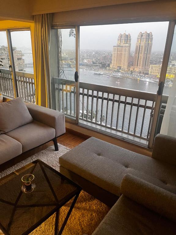Zamalek Nile Panoramic View 3BR - Ferienwohnung Kairo