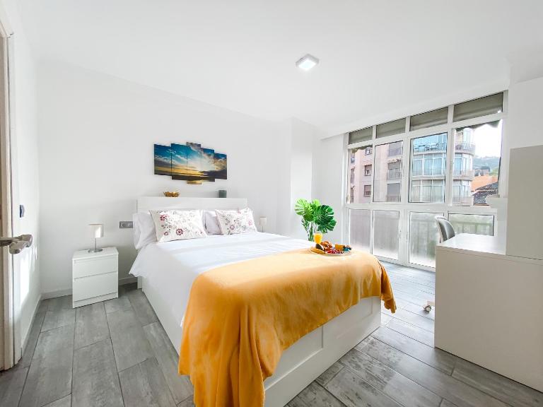 3 Rooms y 3 baths y aparcamiento Catedral Málaga - B&B Málaga