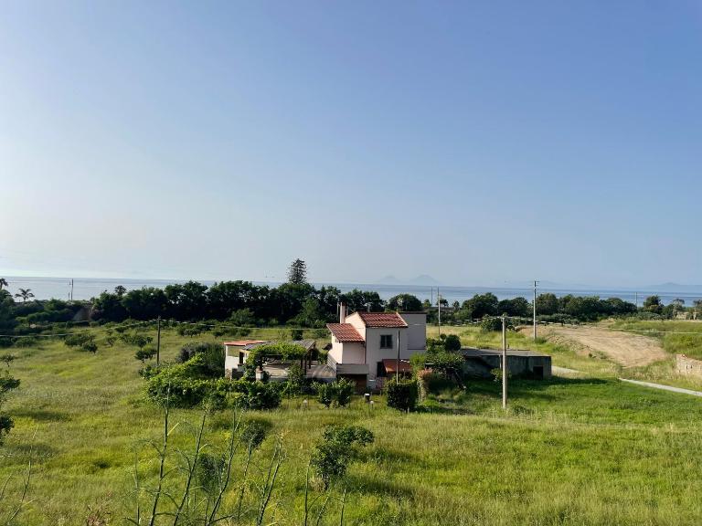 Villa Rosa, Campagna e Mare con Accesso Privato alla Spiaggia - Chambres d'hôtes Capo d'Orlando