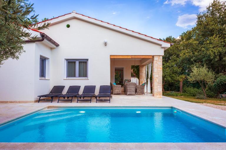 Villa Nevera - Chambres d'hôtes Omišalj