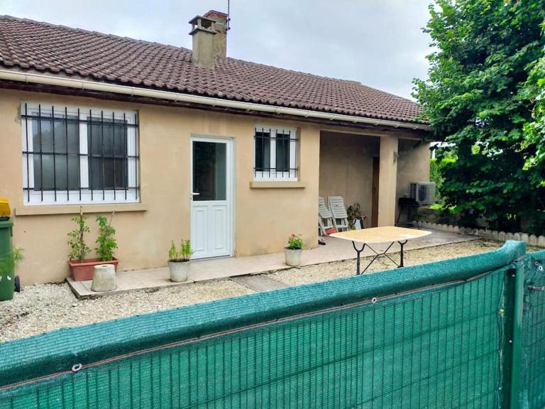 Chez Anne - Ferienwohnung Verrières