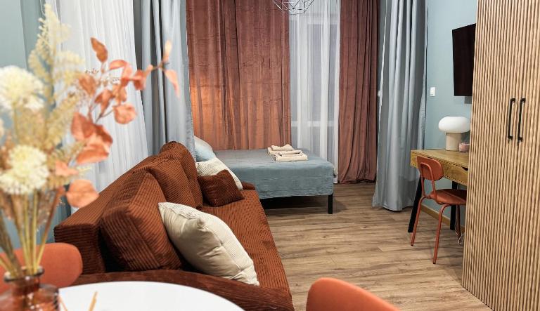 Sage Studio with terrace #free parking #self check-in - B&B Warsaw