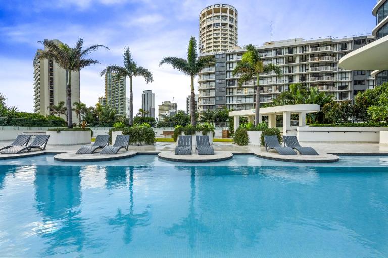 LUXURY HIGH FLOOR 3 Bedroom Unit with OCEAN Views - Q Stay - Chambres d'hôtes Gold Coast