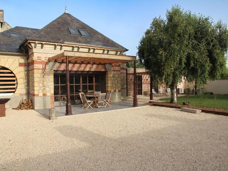 Gîte de charme avec spa, piscine intérieure et jardin clos près de Chinon - FR-1-381-553 - B&B Beaumont-en-Véron