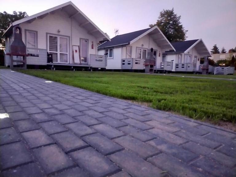 Domki Letniskowe Do-Iwi - B&B Ustronie Morskie