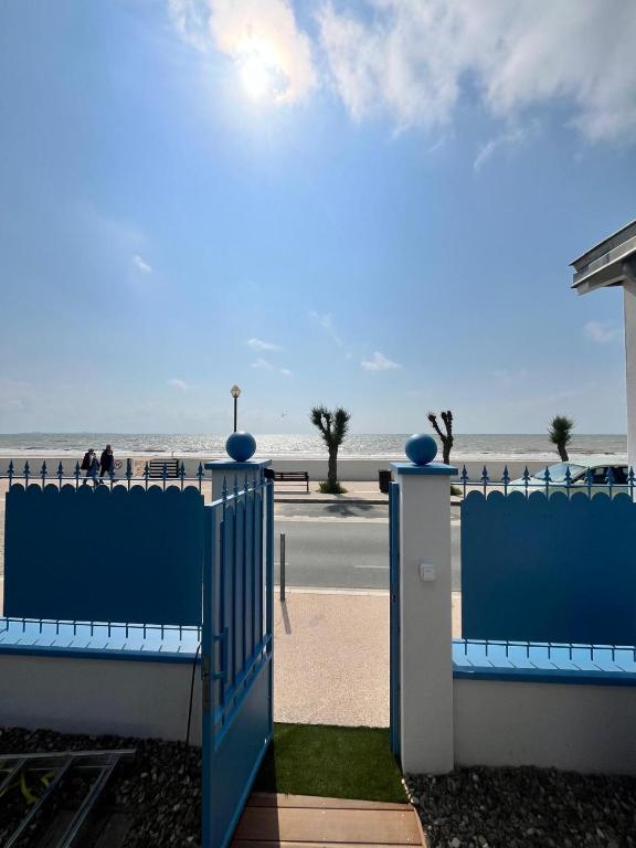 Villa front de mer avec jacuzzi et accès plage - B&B Châtelaillon-Plage