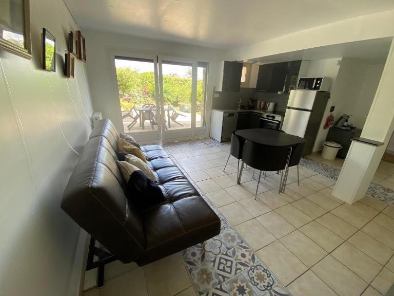 Appartement dans Villa - Bed and Breakfast Ouistreham