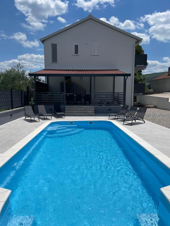 Villa Mirta - Bed and Breakfast Zmijavci