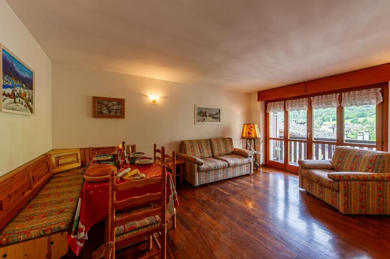 APPARTAMENTO LE GINESTRE - Relax e vista Montagna - COUR 0248 - B&B Courmayeur